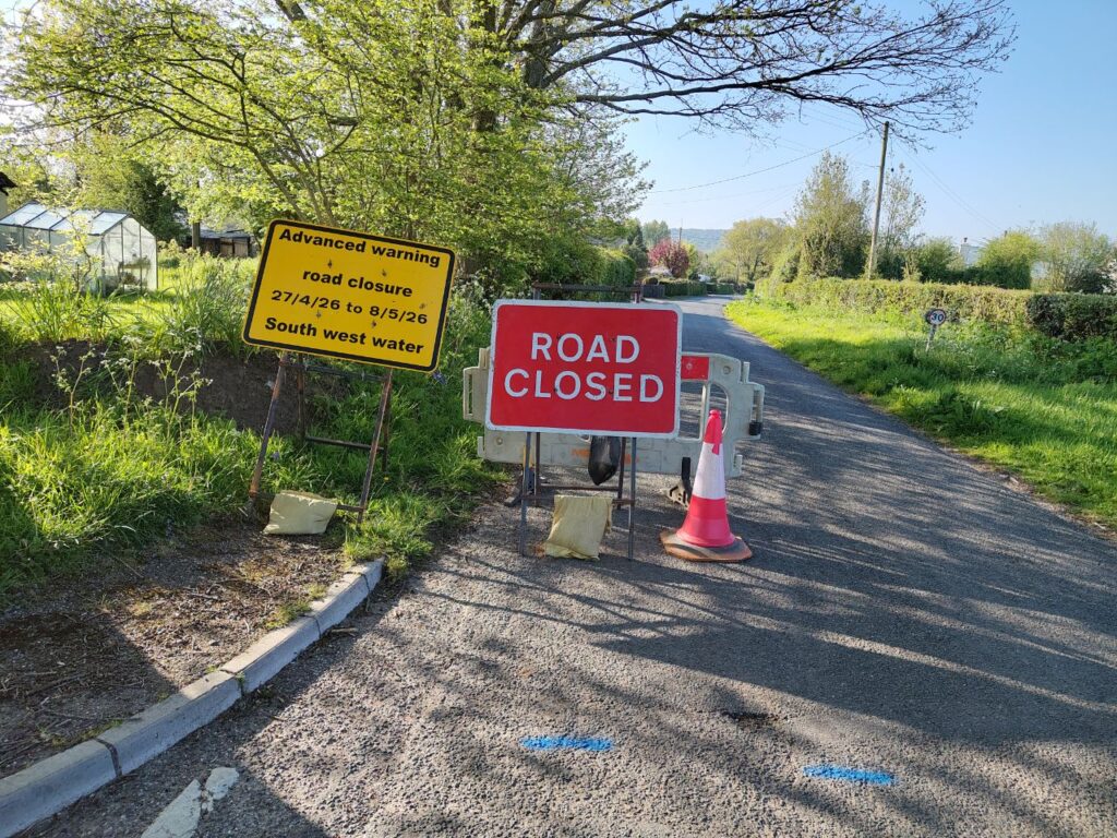Image of Road Closed sign