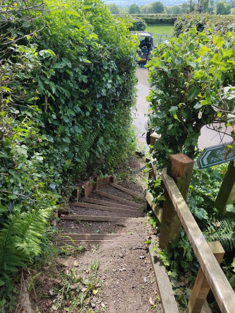 Photo of stairs after trimming